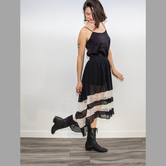 'Xtaren' Black Skirt with White Lace, SIZE 4. - Picture 1 of 5